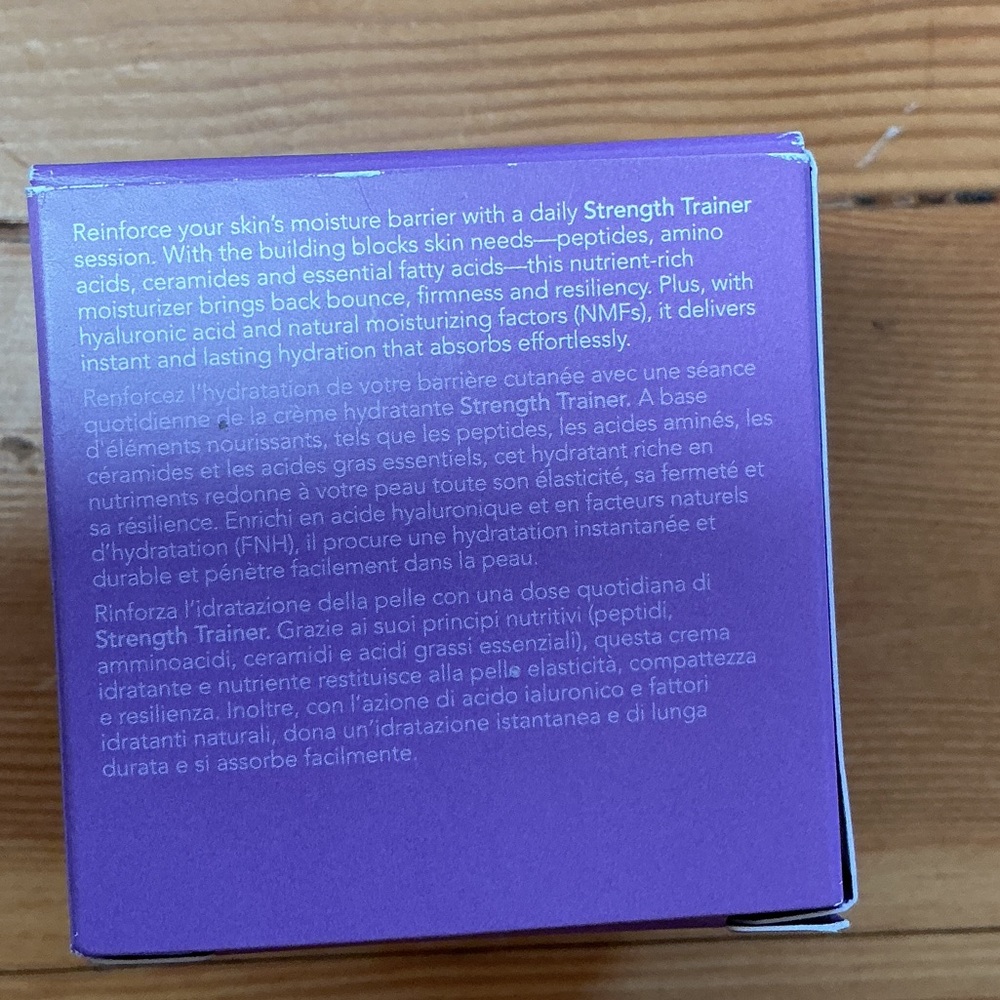 Ole Henriksen Strength Trainer Peptide Boost Moisturizer - Picture 3 of 7